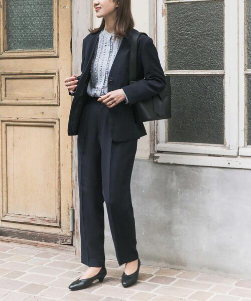 URBAN RESEARCH DOORS（アーバンリサーチドアーズ）の「ドレステーパードパンツ（その他パンツ・レディース・ネイビー/ブラック・SMALL/MEDIUM）」の14枚目の写真