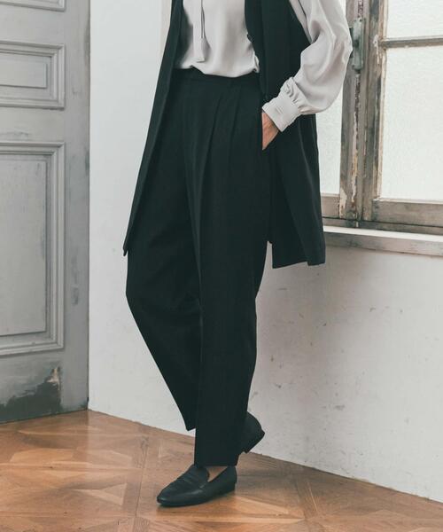 URBAN RESEARCH DOORS（アーバンリサーチドアーズ）の「ドレステーパードパンツ（その他パンツ・レディース・ネイビー/ブラック・SMALL/MEDIUM）」の3枚目の写真