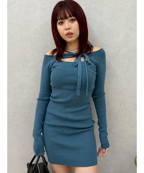 EVRIS（エヴリス）の「カットアウトニットミニワンピース（ワンピース・レディース・ブルー/グレー/イエロー/ブラック・FREE）」の3枚目の写真