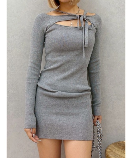 EVRIS（エヴリス）の「カットアウトニットミニワンピース（ワンピース・レディース・ブルー/グレー/イエロー/ブラック・FREE）」の11枚目の写真