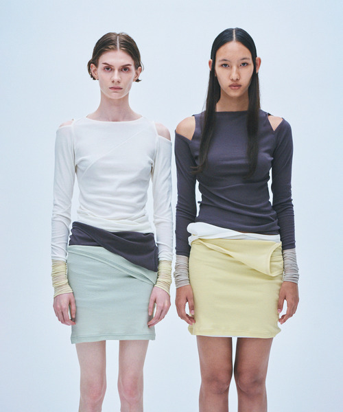 muller of yoshiokubo(ミュラーオブヨシオクボ)の「muller of yoshiokubo ミュラーオブヨシオクボ / DIAGONAL LONG SLEEVE TOP ダイアゴナルロングスリーブトップス / MLS26103(Tシャツ/カットソー・レディース・グレー/グリーン/ホワイト/イエロー・38/36)」の9枚目の写真