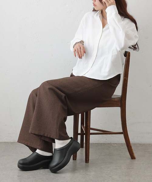 COLONY 2139（コロニートゥーワンスリーナイン）の「厚底サボサンダル（サンダル・レディース・ベージュ/ブラック・MEDIUM/LARGE）」の6枚目の写真