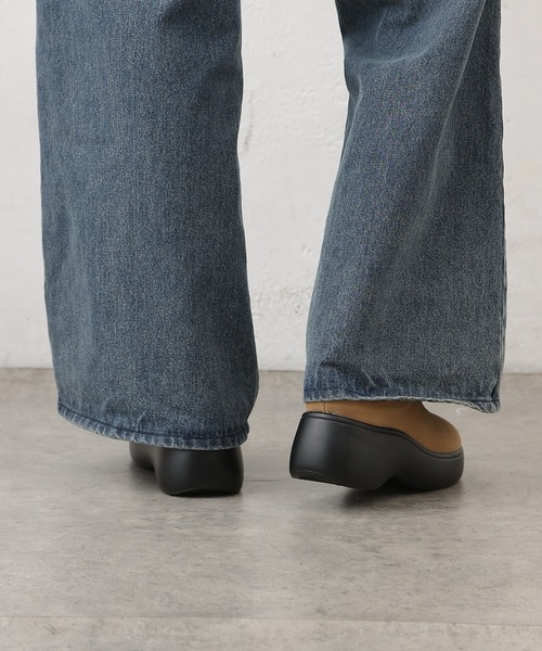 COLONY 2139（コロニートゥーワンスリーナイン）の「厚底サボサンダル（サンダル・レディース・ベージュ/ブラック・MEDIUM/LARGE）」の9枚目の写真