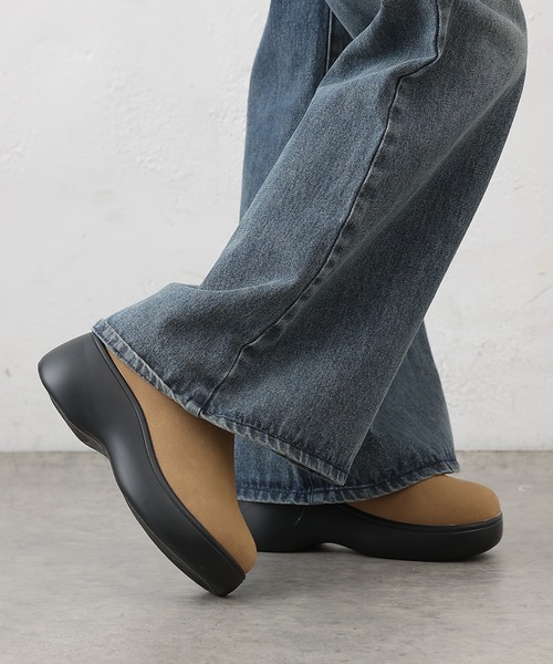 COLONY 2139（コロニートゥーワンスリーナイン）の「厚底サボサンダル（サンダル・レディース・ベージュ/ブラック・MEDIUM/LARGE）」の10枚目の写真