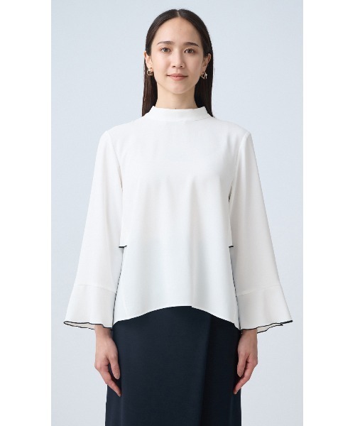 AOYAMA(アオヤマ)の「ハイネックバックコンシャスブラウス|通勤&オフィス&入卒&セレモニー&オケージョン|(シャツ/ブラウス・レディース・ホワイト×ブラック/ベージュ×ブラック・M/L)」の8枚目の写真