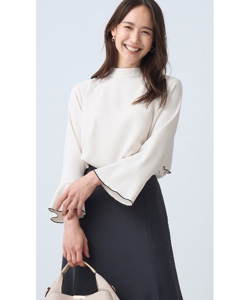 AOYAMA(アオヤマ)の「ハイネックバックコンシャスブラウス|通勤&オフィス&入卒&セレモニー&オケージョン|(シャツ/ブラウス・レディース・ホワイト×ブラック/ベージュ×ブラック・M/L)」の13枚目の写真