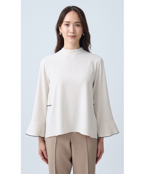 AOYAMA(アオヤマ)の「ハイネックバックコンシャスブラウス|通勤&オフィス&入卒&セレモニー&オケージョン|(シャツ/ブラウス・レディース・ホワイト×ブラック/ベージュ×ブラック・M/L)」の15枚目の写真