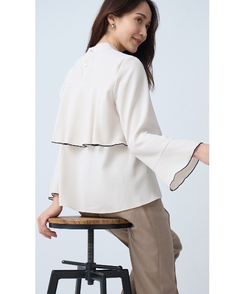 AOYAMA(アオヤマ)の「ハイネックバックコンシャスブラウス|通勤&オフィス&入卒&セレモニー&オケージョン|(シャツ/ブラウス・レディース・ホワイト×ブラック/ベージュ×ブラック・M/L)」の18枚目の写真