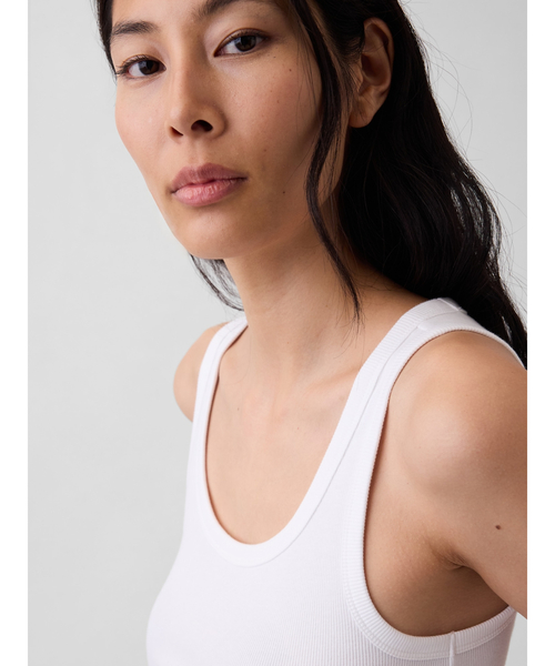 GAP（ギャップ）の「リブ スクープネック タンクトップ（タンクトップ・レディース・グリーン/ブラウン/ピンク/ホワイト/イエロー/ブルー・XXS/XL/L/M/S/XS）」の21枚目の写真