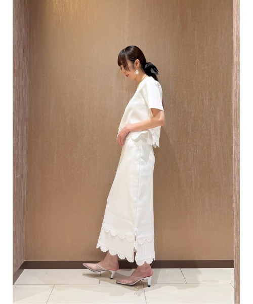 allureville(アルアバイル)の「チュールミュール(サンダル・レディース・ホワイト/ブラック・22.5/24.5/23.5)」の5枚目の写真