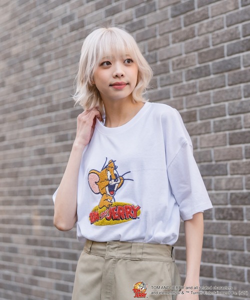 Tom＆Jerry（トムアンドジェリー）の「【TOM＆JERRY/トムとジェリー】【ふんわりルーズシルエット 体形カバー】フロントサガラ刺繍 半袖Tシャツ レトロ アメカジ キャラクター トムジェリ（Tシャツ/カットソー・レディース・レッド/スミクロ/オフホワイト/ブルー・LARGE/MEDIUM）」の12枚目の写真