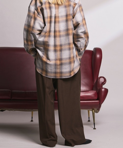 MAISON SPECIAL（メゾンスペシャル）の「《UNISEX》Toro-washer Prime-Wide Two-tuck Slacks/トロワッシャープライムワイドツータックスラックス【MAISON SPECIAL/メゾンスペシャル】（スラックス・メンズ・ブラウン/チャコールグレー/オフホワイト/ブラック/ライトグレー/ラベンダー/パープル・2/1/0）」の9枚目の写真