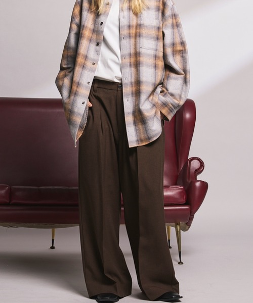 MAISON SPECIAL（メゾンスペシャル）の「《UNISEX》Toro-washer Prime-Wide Two-tuck Slacks/トロワッシャープライムワイドツータックスラックス【MAISON SPECIAL/メゾンスペシャル】（スラックス・メンズ・ブラウン/チャコールグレー/オフホワイト/ブラック/ライトグレー/ラベンダー/パープル・2/1/0）」の21枚目の写真