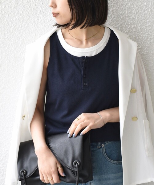 SHIPS Colors(シップス カラーズ)の「SHIPS Colors:〈手洗い可能〉レイヤード タンクトップ セット◇(タンクトップ・レディース・ネイビー/ブラウン/グレー/ダークブルー/ブラック・ONE SIZE)」の4枚目の写真