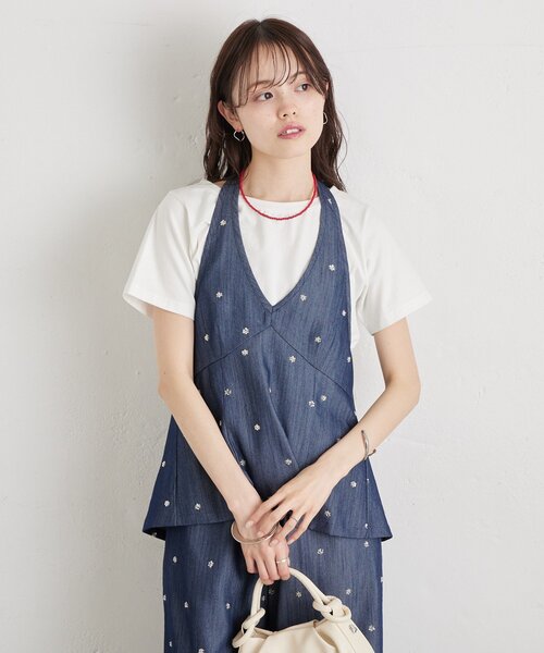 mystic（ミスティック）の「ビジューフラワーホルタービスチェ（シャツ/ブラウス・レディース・ブルー/アイボリー/ブラック・FREE）」の9枚目の写真