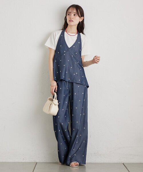 mystic（ミスティック）の「ビジューフラワーホルタービスチェ（シャツ/ブラウス・レディース・ブルー/アイボリー/ブラック・FREE）」の12枚目の写真