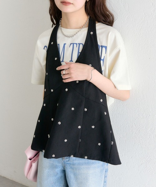 mystic（ミスティック）の「ビジューフラワーホルタービスチェ（シャツ/ブラウス・レディース・ブルー/アイボリー/ブラック・FREE）」の3枚目の写真
