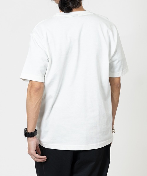LOGOS(ロゴス)の「【15】〔LOGOS/ロゴス〕スパイラルヤーン天竺 ワンポイントロゴ刺繍 半袖Tシャツ(Tシャツ/カットソー・メンズ・ボルドー/ネイビー/スミクロ/オフホワイト・X-LARGE/LARGE/MEDIUM)」の19枚目の写真
