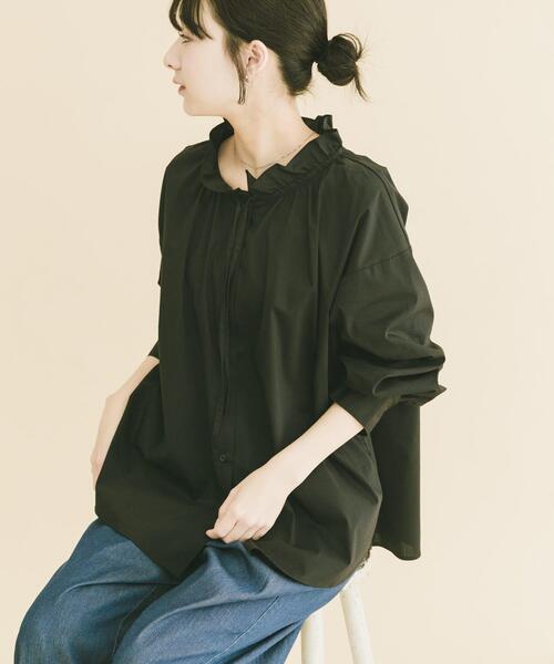 ITEMS URBANRESEARCH（アイテムズ アーバンリサーチ）の「『UVカット/接触冷感』ネックフリルブラウス（シャツ/ブラウス・レディース・ホワイト/ブラック/ストライプ・FREE）」の4枚目の写真