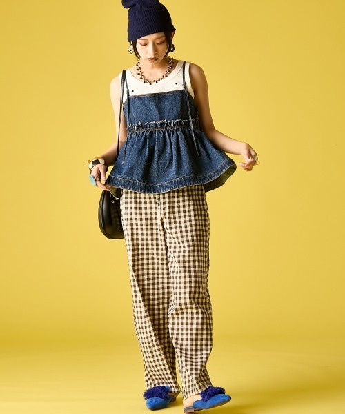 GEVS.（ジェイヴィス）の「綿100％デニムキャミソール＜大きいサイズ有＞GEVS.（キャミソール・レディース・ネイビー系/ブルー系・M/L/LL/3L/4L/5L）」の3枚目の写真