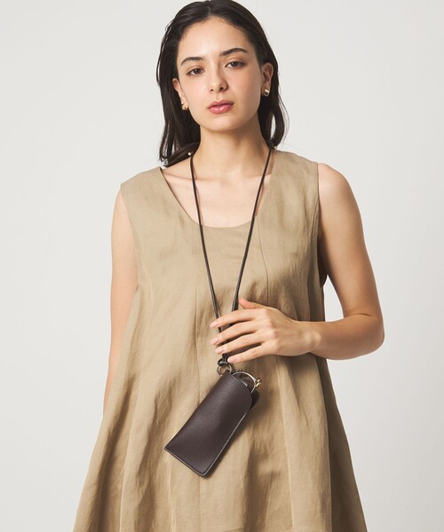 green label relaxing（グリーンレーベルリラクシング）の「グラスケース ショルダー（メガネ・レディース・ブラック/ブラウン系・FREE）」の4枚目の写真