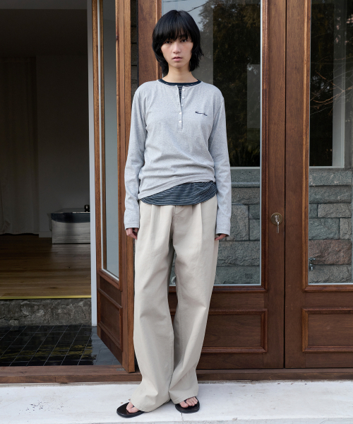 LEVAR(レバー)の「Whenever Henley Neck T-shirt - Melange Grey(Tシャツ/カットソー・レディース・その他・FREE)」の3枚目の写真