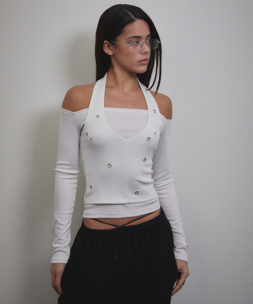 VOONT(ブント)の「Eyelet Halter Long Sleeve (IVORY)(Tシャツ/カットソー・レディース・アイボリー・OS)」の4枚目の写真