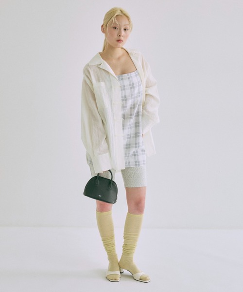 EN NEUME(エンノイム)の「Micro Boston Bag(ボディバッグ/ウエストポーチ・レディース・アイボリー/ブラック・ONE SIZE)」の10枚目の写真