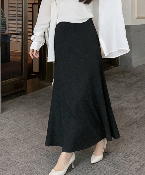 mielu(ミエル)の「ハイウエストロングスカート(スカート・レディース・ブラック/グレー/ダークグレー・MEDIUM/LARGE/SMALL)」の7枚目の写真