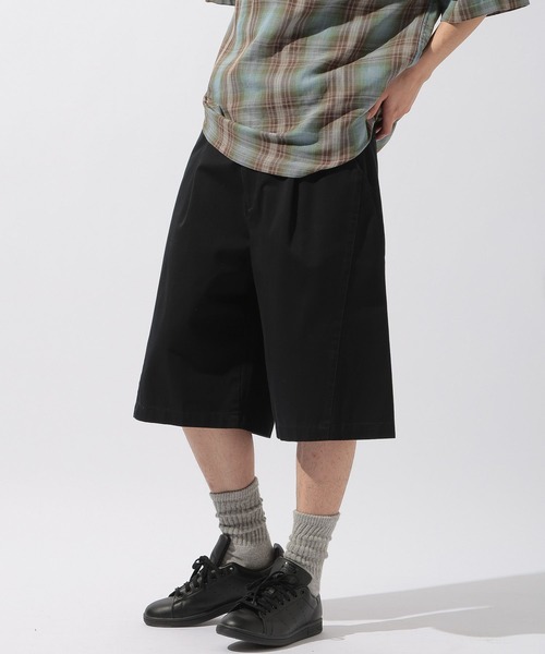 niko and...（ニコアンド）の「EXTRAワイドチノショーツ（チノパンツ・メンズ・ブラウン/ブラック・LARGE/MEDIUM）」の5枚目の写真