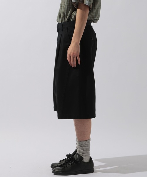 niko and...（ニコアンド）の「EXTRAワイドチノショーツ（チノパンツ・メンズ・ブラウン/ブラック・LARGE/MEDIUM）」の15枚目の写真