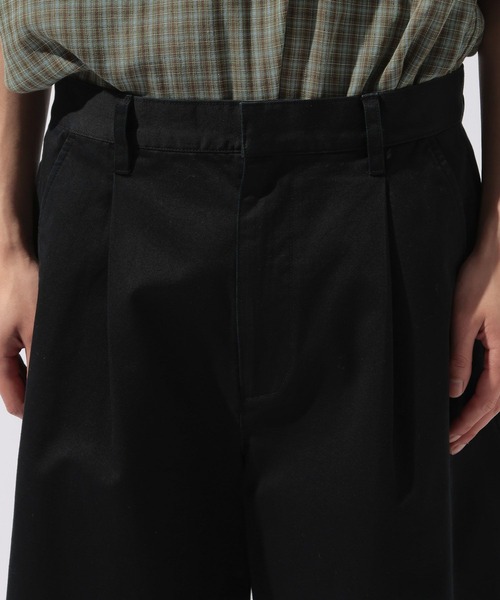 niko and...（ニコアンド）の「EXTRAワイドチノショーツ（チノパンツ・メンズ・ブラウン/ブラック・LARGE/MEDIUM）」の17枚目の写真