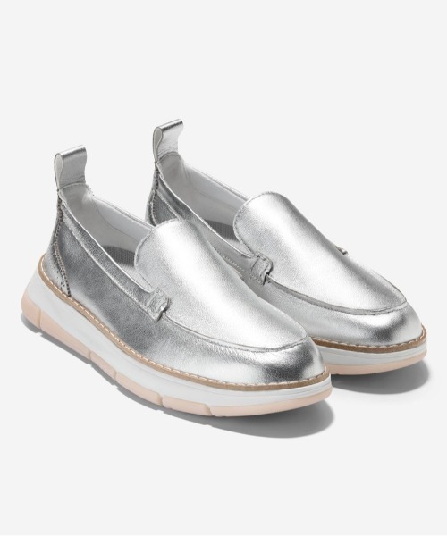 COLE HAAN(コールハーン)の「ゼログランド レラ ベネチアン womens(ローファー・レディース・シルバー・7.5/7/6.5/6/5.5/5)」の2枚目の写真