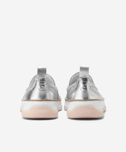 COLE HAAN(コールハーン)の「ゼログランド レラ ベネチアン womens(ローファー・レディース・シルバー・7.5/7/6.5/6/5.5/5)」の4枚目の写真