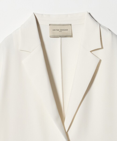 UNITED ARROWS(ユナイテッドアローズ)の「イージー テーラード ジャケット ‐吸水速乾 帯電防止 接触冷感 ウォッシャブル‐(テーラードジャケット・レディース・ブラック/オフホワイト・38/36)」の9枚目の写真