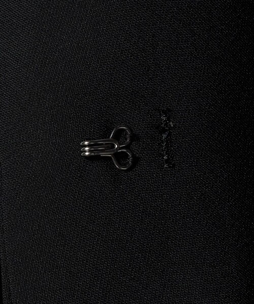 UNITED ARROWS(ユナイテッドアローズ)の「イージー テーラード ジャケット ‐吸水速乾 帯電防止 接触冷感 ウォッシャブル‐(テーラードジャケット・レディース・ブラック/オフホワイト・38/36)」の19枚目の写真