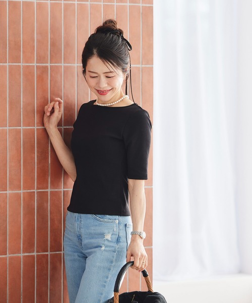 &BLOOM(アンドブルーム)の「UVカット ボートネック トップス バストパッド付 &BLOOM(アンドブルーム)(Tシャツ/カットソー・レディース・ブラック/ホワイト/ブラック×ホワイト・フリー)」の7枚目の写真