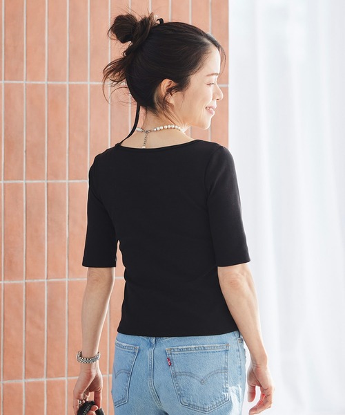 &BLOOM(アンドブルーム)の「UVカット ボートネック トップス バストパッド付 &BLOOM(アンドブルーム)(Tシャツ/カットソー・レディース・ブラック/ホワイト/ブラック×ホワイト・フリー)」の9枚目の写真