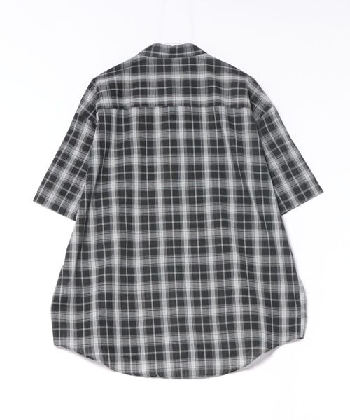 a.p.o.v.(エーピーオービー)の「a.p.o.v. オーバーサイズチェック柄半袖シャツ(シャツ/ブラウス・メンズ・チャコール/ホワイト/ブラック/ブルー・ONESIZE)」の5枚目の写真
