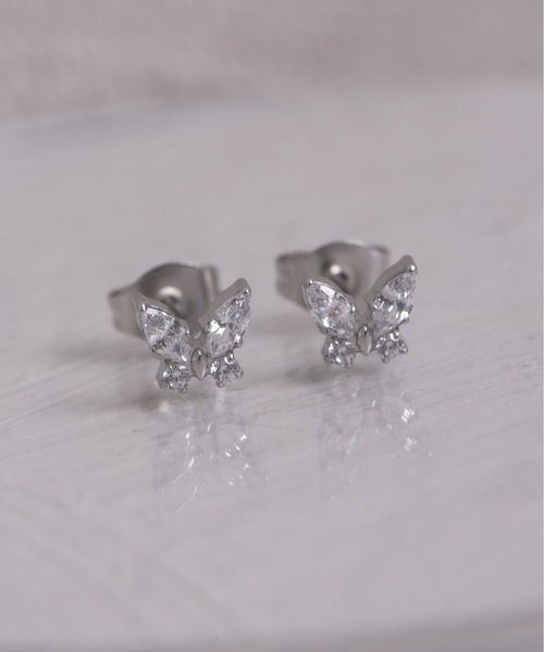 Peony(ピオニー)の「【Peony/ピオニー】ラインストーンバタフライ ピアス【アレルギー対応】(ピアス(両耳用)・レディース・シルバー/ピンクゴールド/ゴールド・FREE)」の8枚目の写真