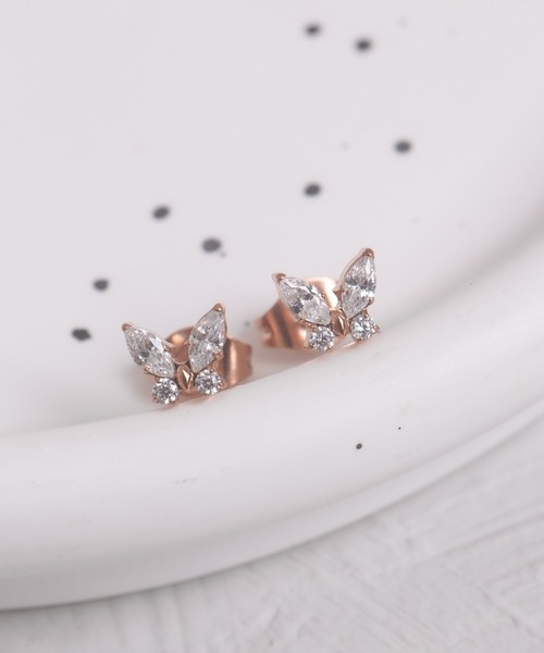 Peony(ピオニー)の「【Peony/ピオニー】ラインストーンバタフライ ピアス【アレルギー対応】(ピアス(両耳用)・レディース・シルバー/ピンクゴールド/ゴールド・FREE)」の10枚目の写真