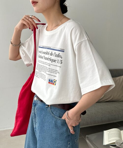DISCOAT(ディスコート)の「【Enlude】刺繍ニュースペーパーロゴTシャツ《ユニセックス》(Tシャツ/カットソー・レディース・ライトベージュ/チャコールグレー/オフホワイト・FREE)」の13枚目の写真
