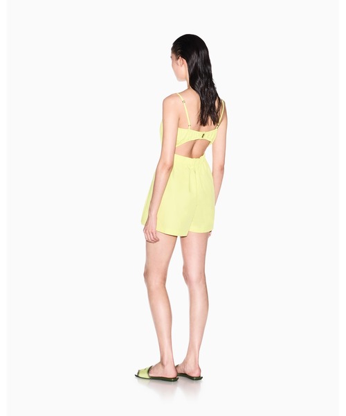 ARMANI EXCHANGE(アルマーニエクスチェンジ)の「【A|X アルマーニ エクスチェンジ】IA コットンツイル ベアショートジャンプスーツ(ZOZO限定カラー含)(サロペット/オーバーオール・レディース・ライトグリーン/カーキ・0/2/4/6)」の3枚目の写真