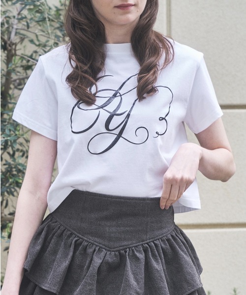 Lovilyn(ラヴィリン)の「ロゴチビT(Tシャツ/カットソー・レディース・ブラック/ホワイト・FREE)」の1枚目の写真