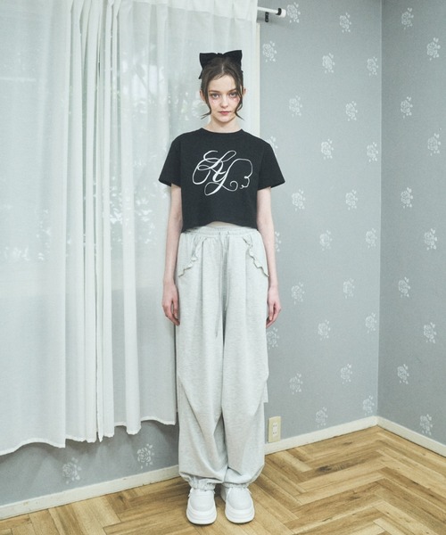 Lovilyn(ラヴィリン)の「ロゴチビT(Tシャツ/カットソー・レディース・ブラック/ホワイト・FREE)」の13枚目の写真