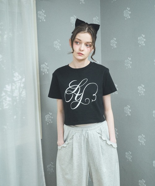 Lovilyn(ラヴィリン)の「ロゴチビT(Tシャツ/カットソー・レディース・ブラック/ホワイト・FREE)」の9枚目の写真