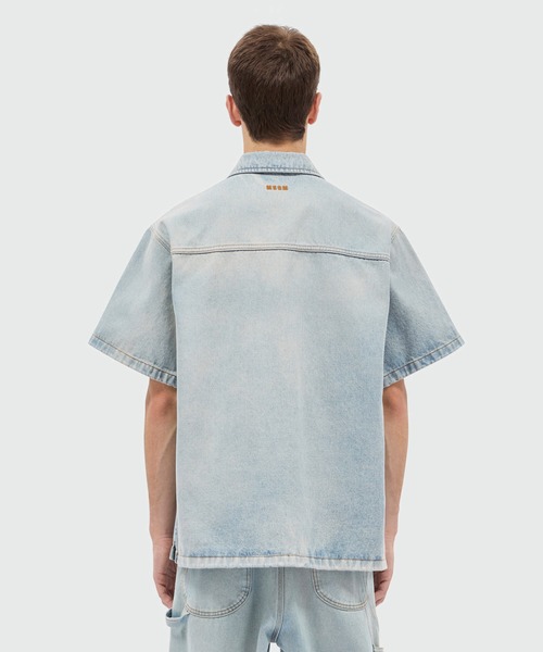 MSGM（エムエスジーエム）の「ライトウォッシュ デニム ショートスリーブシャツ（シャツ/ブラウス・メンズ・ライトブルー・40/38）」の3枚目の写真