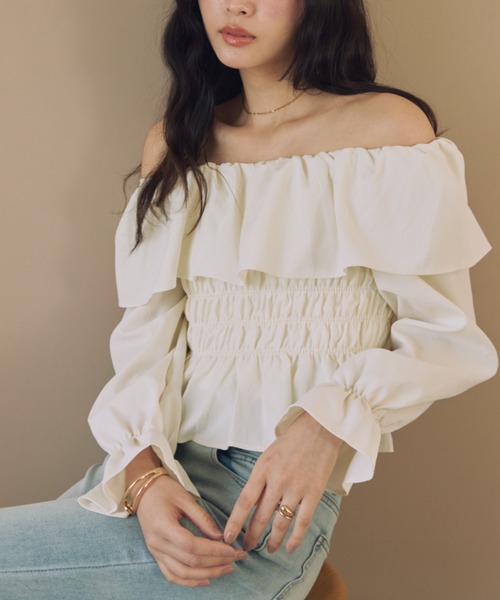 ACYM（アシーム）の「フリルオフショルダーブラウス（シャツ/ブラウス・レディース・ブラック/アイボリー・FREE）」の8枚目の写真