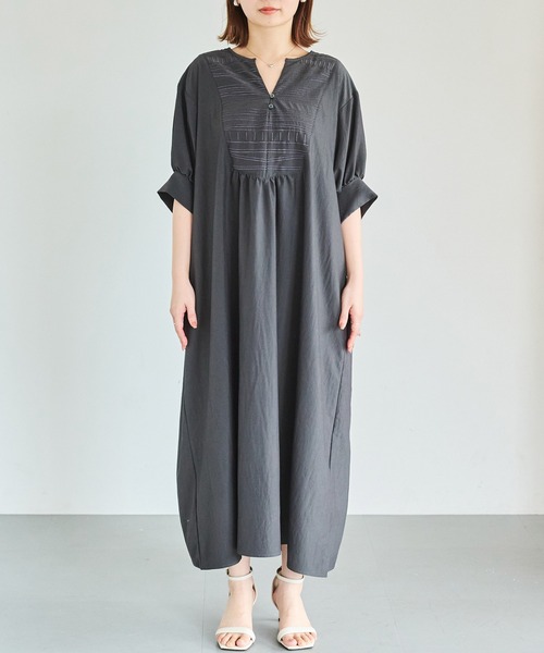 LAVEANGE(ラビアンジェ)の「刺繍カフタンワンピース|涼しく快適な着心地/ロング丈/スキッパーネック/半袖/ポケット付/体型カバー/洗える(ワンピース・レディース・ブラック/ブラウン・M/LL/3L/4L/5L)」の18枚目の写真