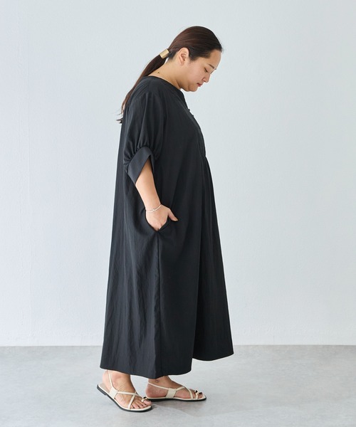 LAVEANGE(ラビアンジェ)の「刺繍カフタンワンピース|涼しく快適な着心地/ロング丈/スキッパーネック/半袖/ポケット付/体型カバー/洗える(ワンピース・レディース・ブラック/ブラウン・M/LL/3L/4L/5L)」の16枚目の写真